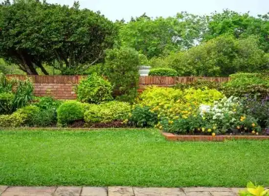 landscaping services North Bellport